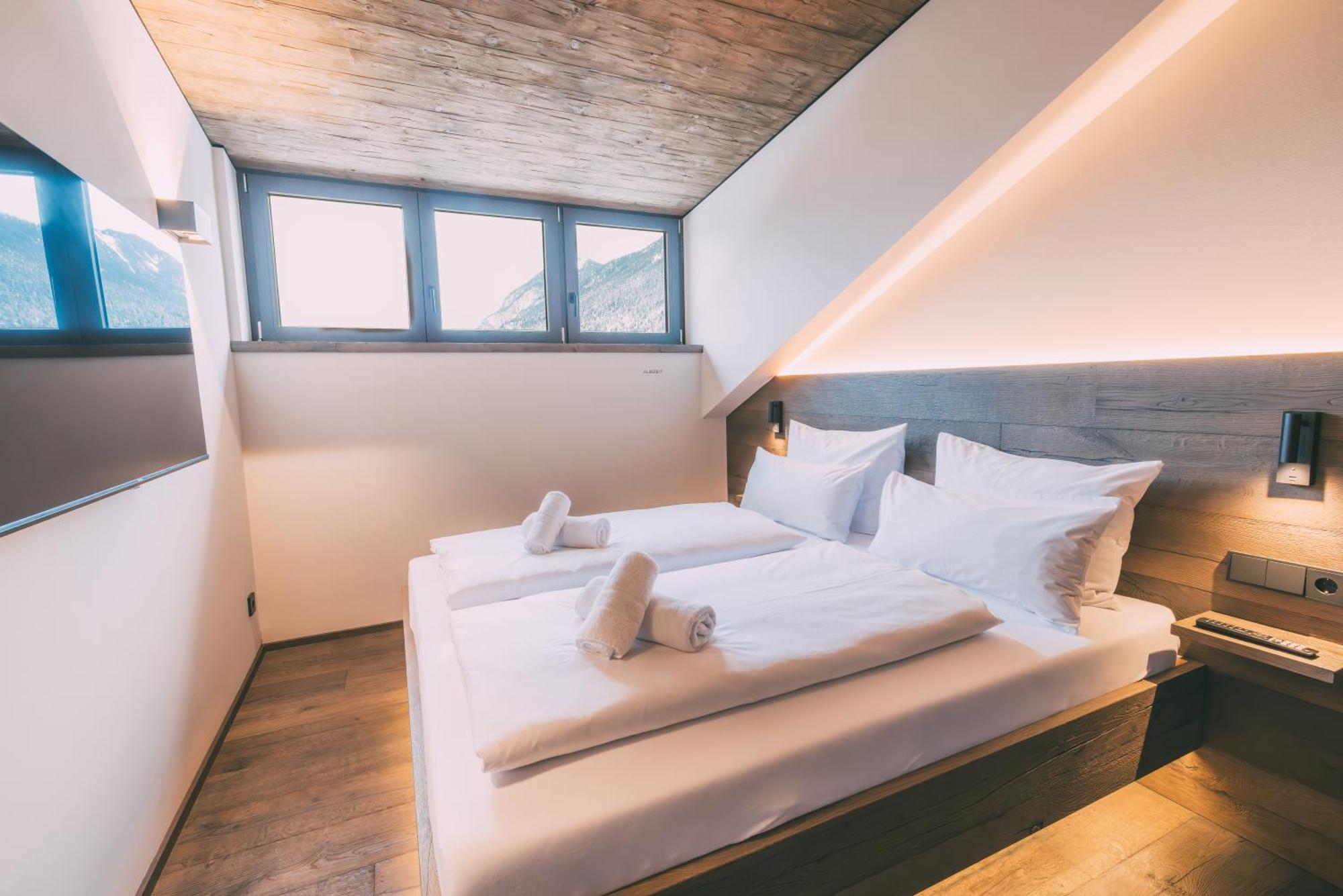 Livalpin Chalet การ์มิช-พาร์เทนเคียร์เชน ภายนอก รูปภาพ